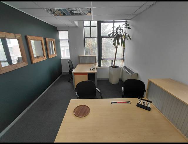 25.20M² OFFICE TO LET IN FOURWAYS